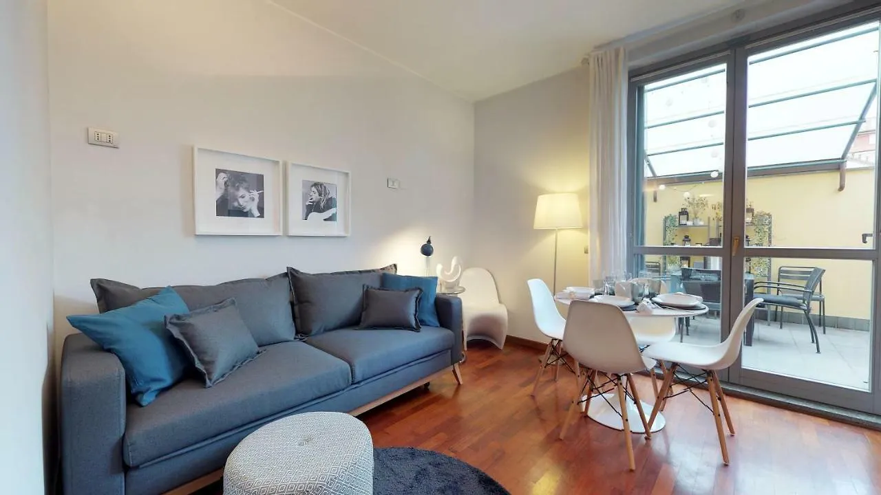 Design Apartment Near Duomo Square location